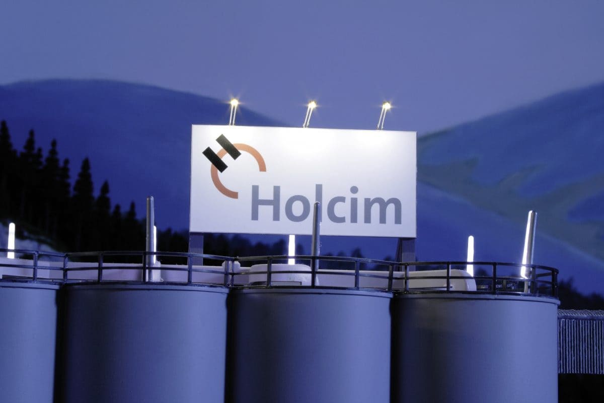 Das Logo von Holcim sehen die Besucher im Miniatur Wunderland nicht nur in der Schweiz, sondern auch in anderen Abschnitten – auf kleinen Fahrmischern, Silolastern und Sattelschleppern.