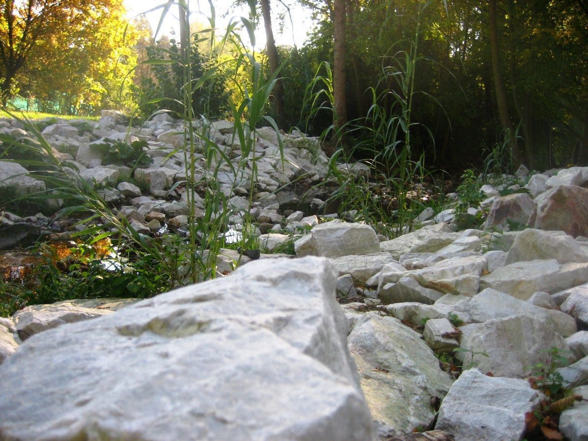 Aus dem Produkt werden auch Steine für den Garten- und Landschaftsbau hergestellt.
