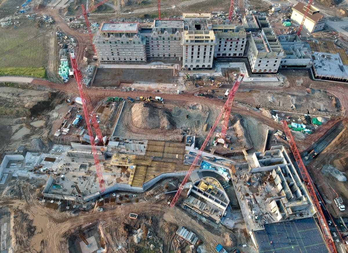 Ein Blick auf die Baustelle im Februar 2018. Es ist das mit Abstand größte Projekt in der Unternehmensgeschichte des Europa-Parks.